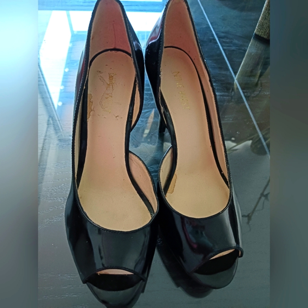 Black nine west heels size 8